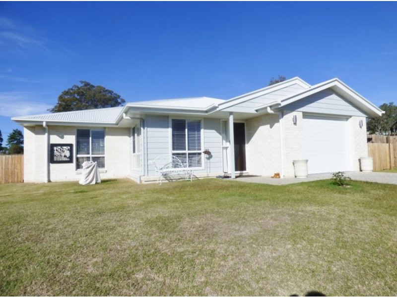 76 Naomi Drive, Crows Nest QLD 4355