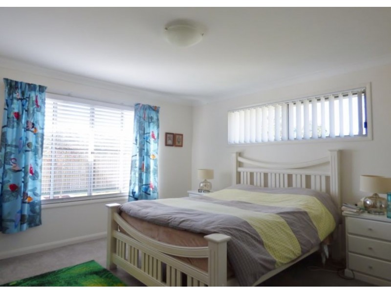 76 Naomi Drive, Crows Nest QLD 4355