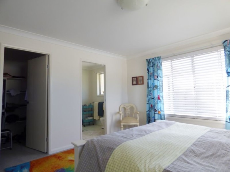 76 Naomi Drive, Crows Nest QLD 4355