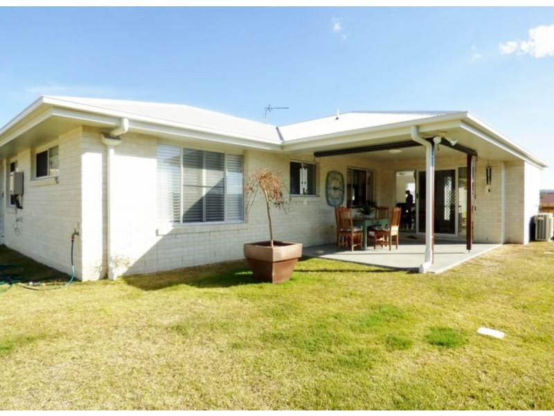 76 Naomi Drive, Crows Nest QLD 4355