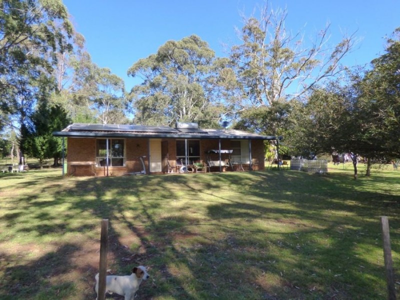 133 Brennan rd, Hampton QLD 4352