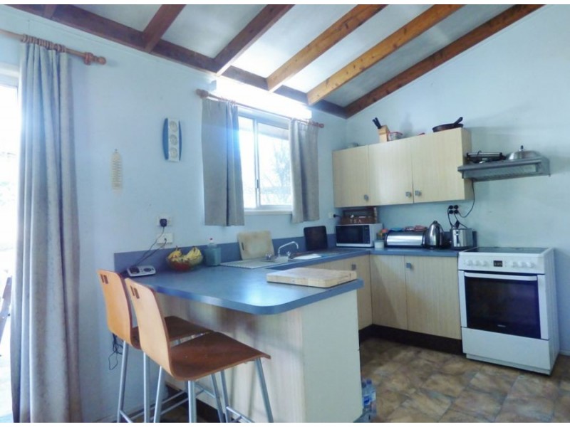 133 Brennan rd, Hampton QLD 4352