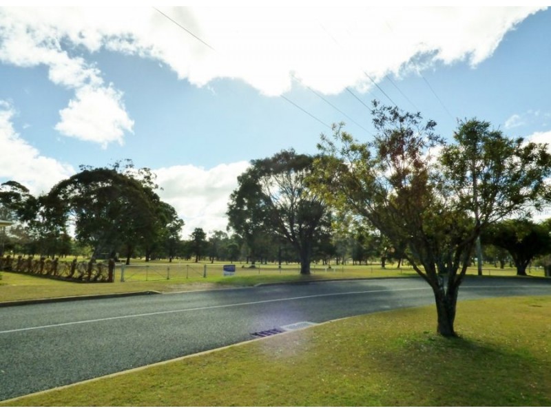 34 Andrews Rd, Crows Nest QLD 4355