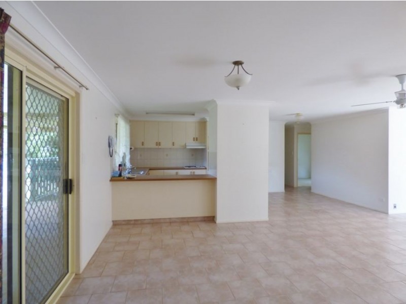34 Andrews Rd, Crows Nest QLD 4355