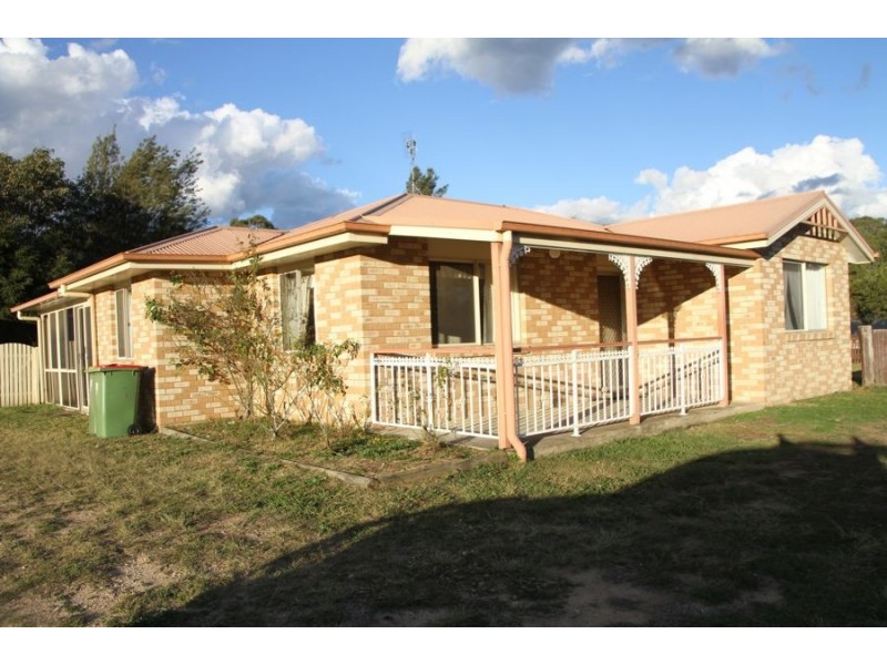 6 Devoncourt Road, Crows Nest QLD 4355