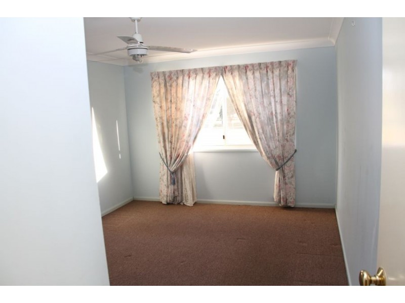 6 Devoncourt Road, Crows Nest QLD 4355