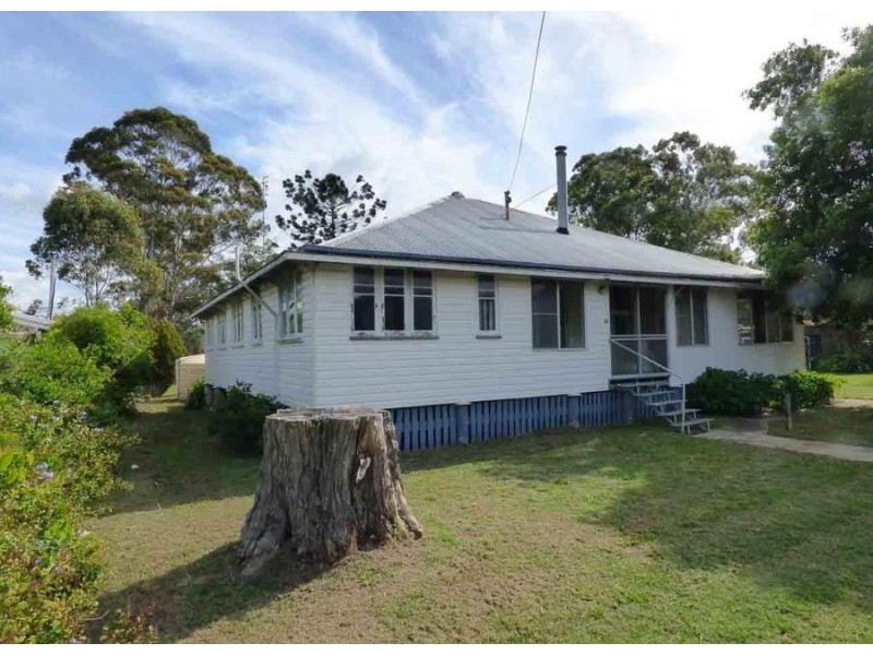 23 Esk Street, Crows Nest QLD 4355