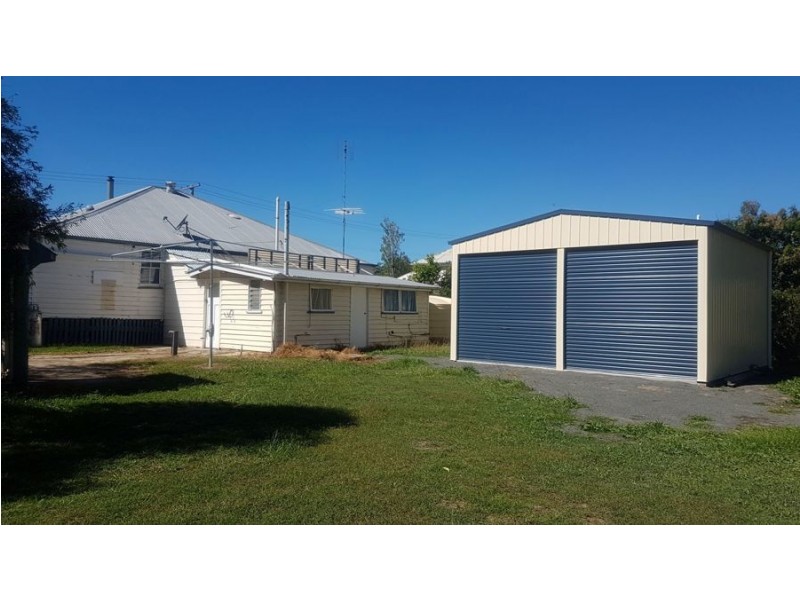23 Esk Street, Crows Nest QLD 4355