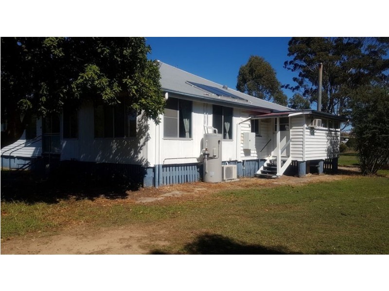 23 Esk Street, Crows Nest QLD 4355