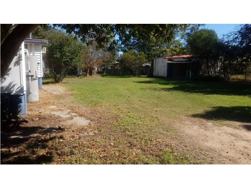 23 Esk Street, Crows Nest QLD 4355