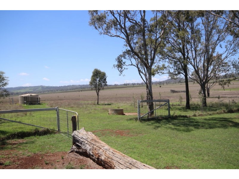 110 Savage Road, Cambooya QLD 4358