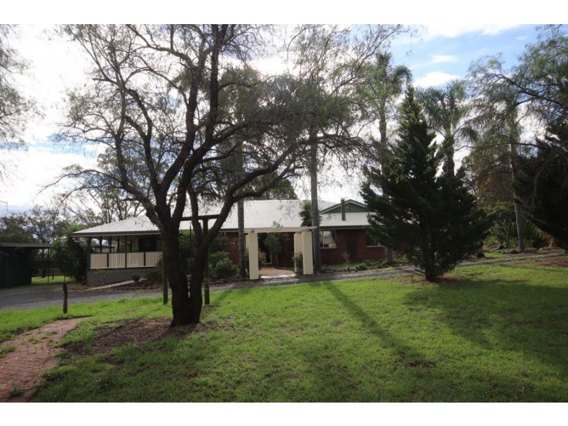 110 Savage Road, Cambooya QLD 4358