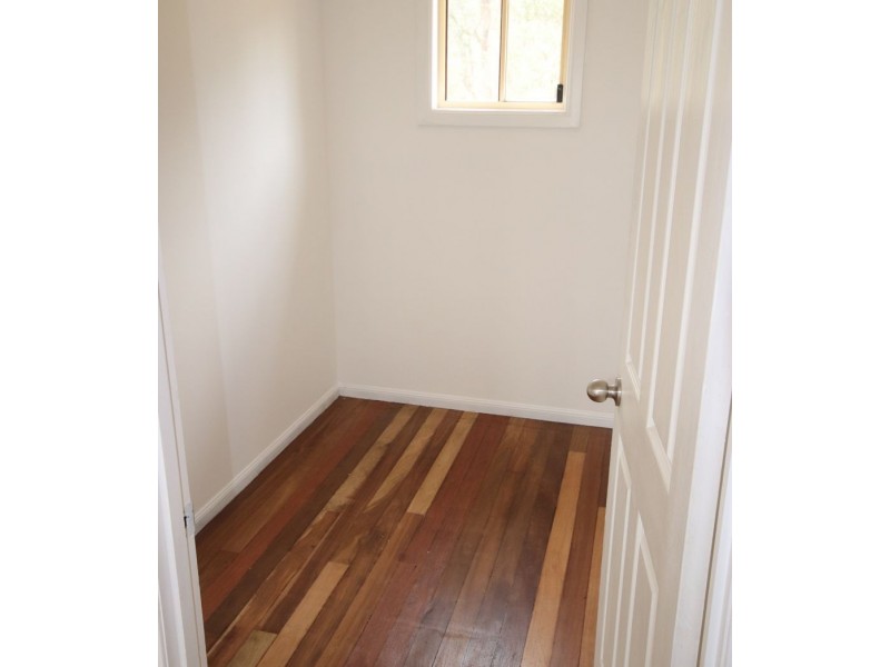 7 Aphrah Street, Crows Nest QLD 4355