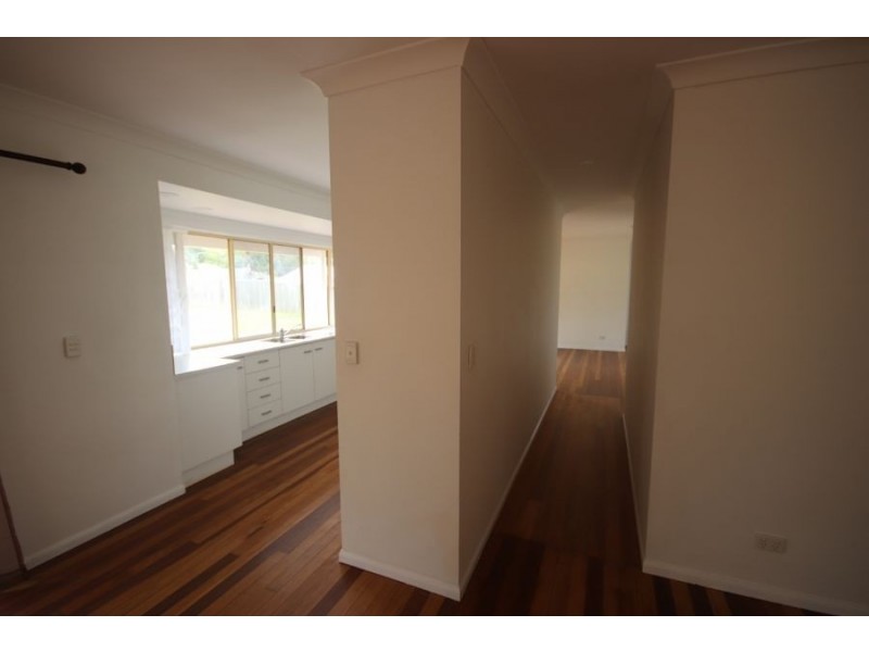 7 Aphrah Street, Crows Nest QLD 4355