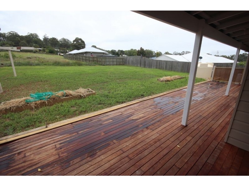 7 Aphrah Street, Crows Nest QLD 4355