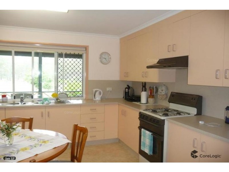 17 Gilliland Crescent, Blackbutt QLD 4306