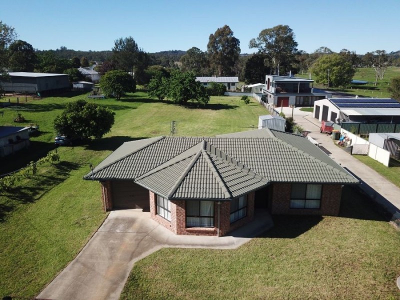 53A South Street, Crows Nest QLD 4355