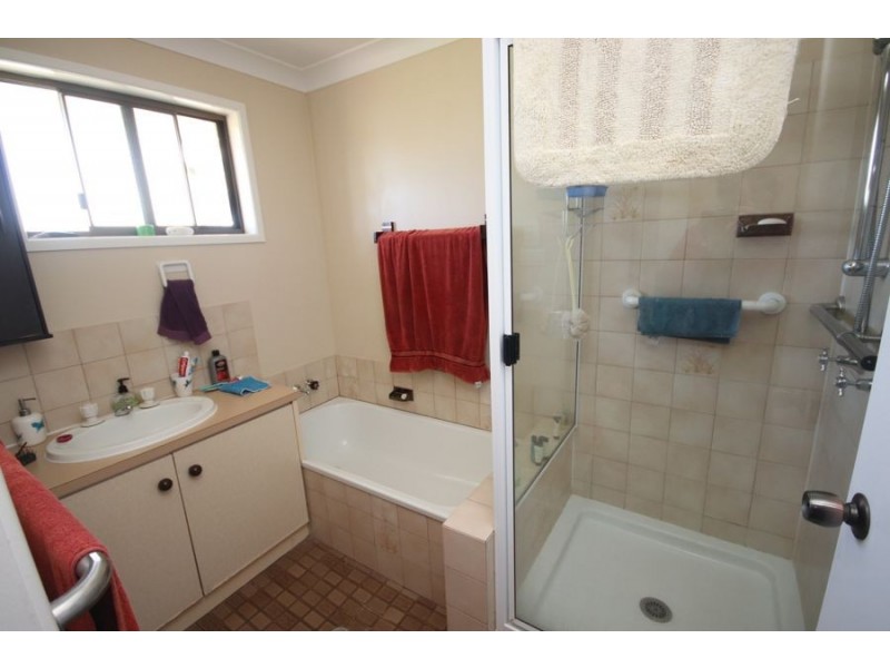 13 Edward Street, Goombungee QLD 4354