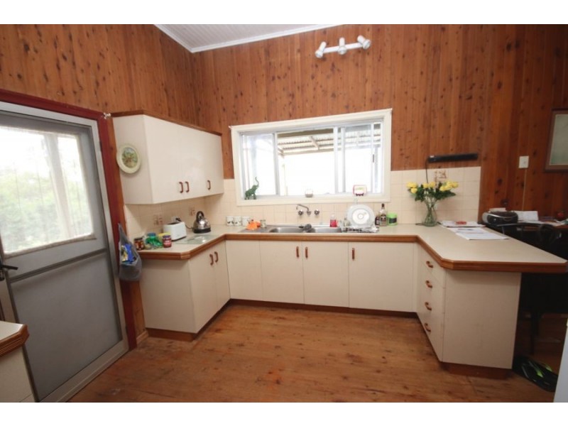 268 Reushle Road, Cabarlah QLD 4352