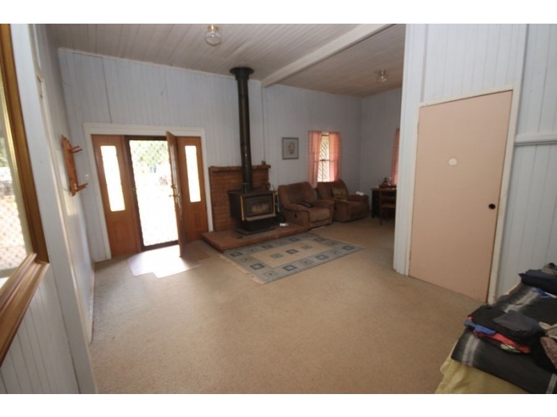 268 Reushle Road, Cabarlah QLD 4352
