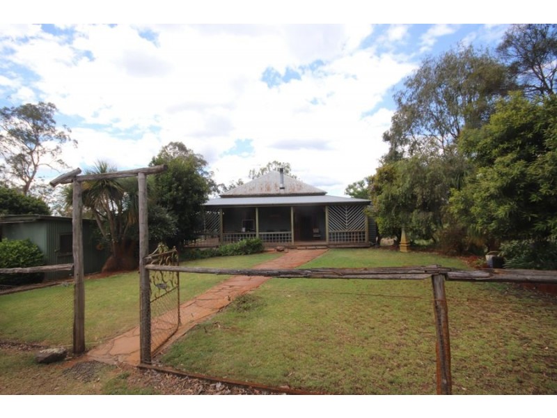 268 Reushle Road, Cabarlah QLD 4352