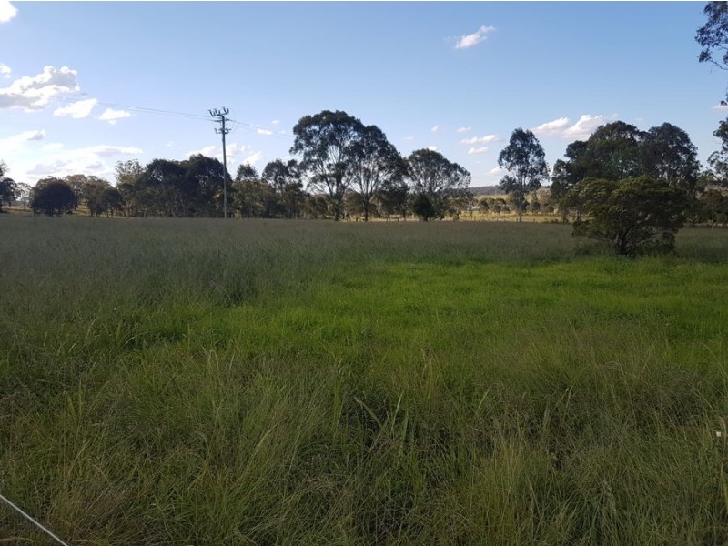 20 Reushle Road, Cabarlah QLD 4352