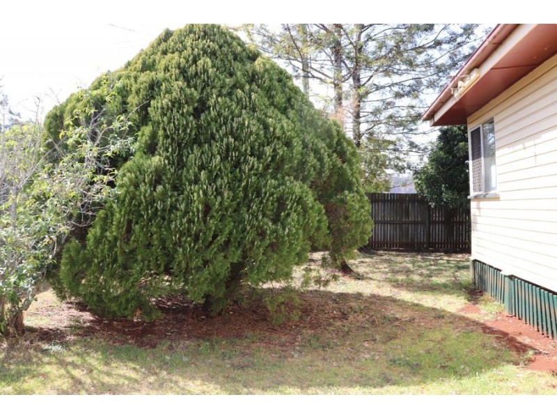 2 Coonan st, Harlaxton QLD 4350