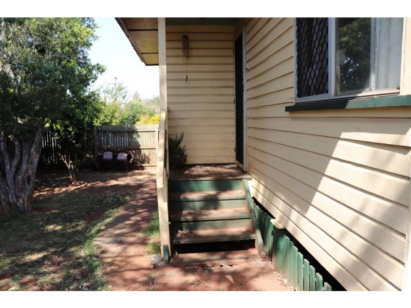 2 Coonan st, Harlaxton QLD 4350