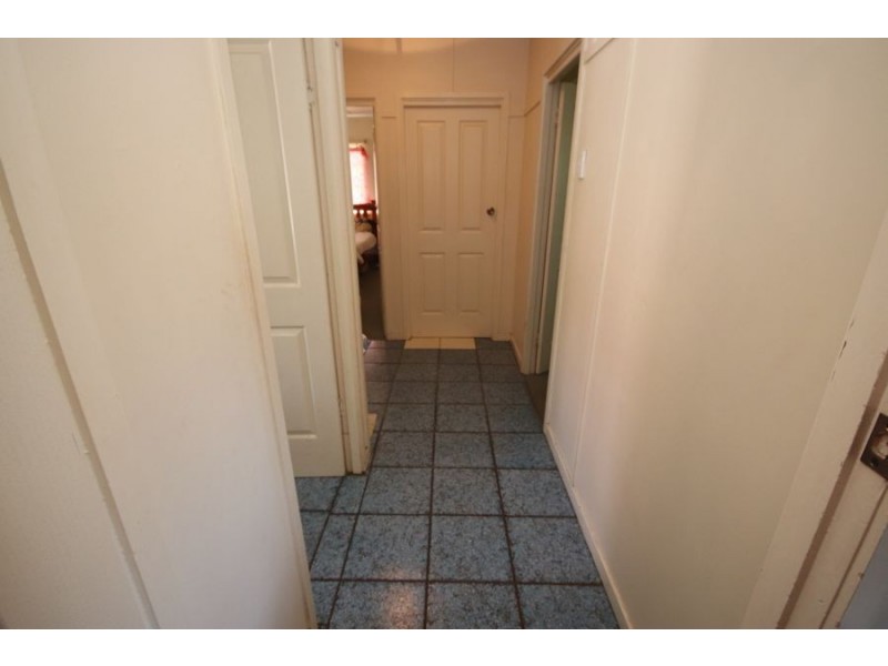 2 Coonan st, Harlaxton QLD 4350