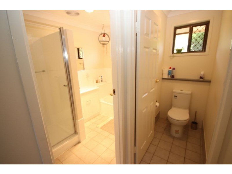 15 Railway Terrace, Crows Nest QLD 4355