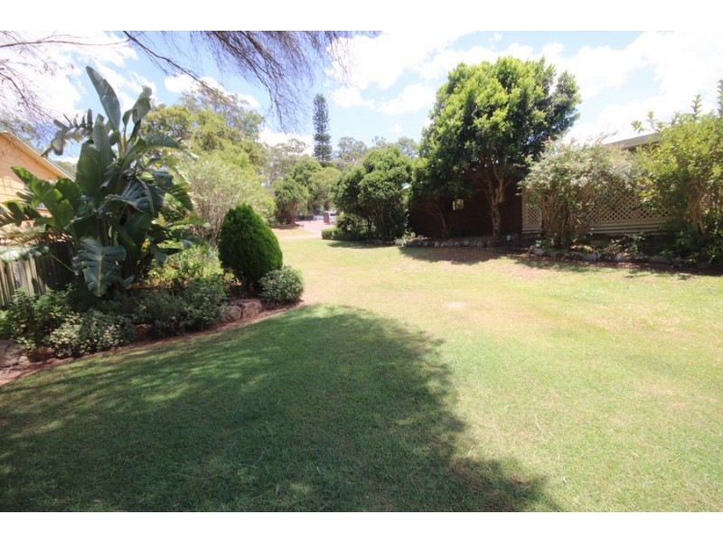 15 Railway Terrace, Crows Nest QLD 4355