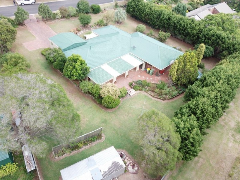 15 Railway Terrace, Crows Nest QLD 4355