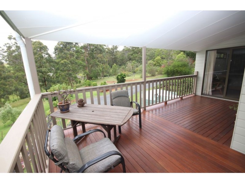 92 Forest Drive, Hampton QLD 4352