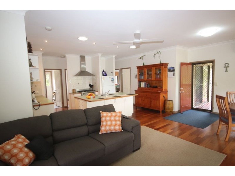 92 Forest Drive, Hampton QLD 4352