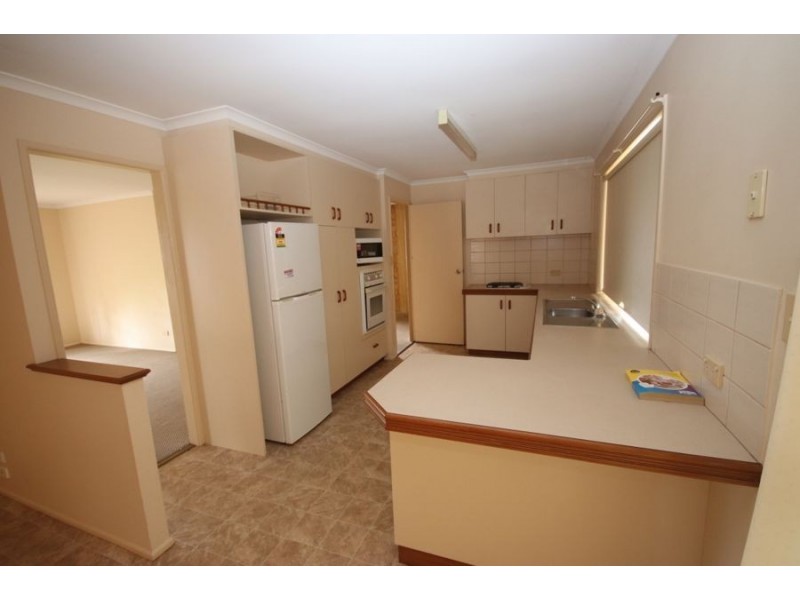 33 Liquidambar Street, Glenvale QLD 4350