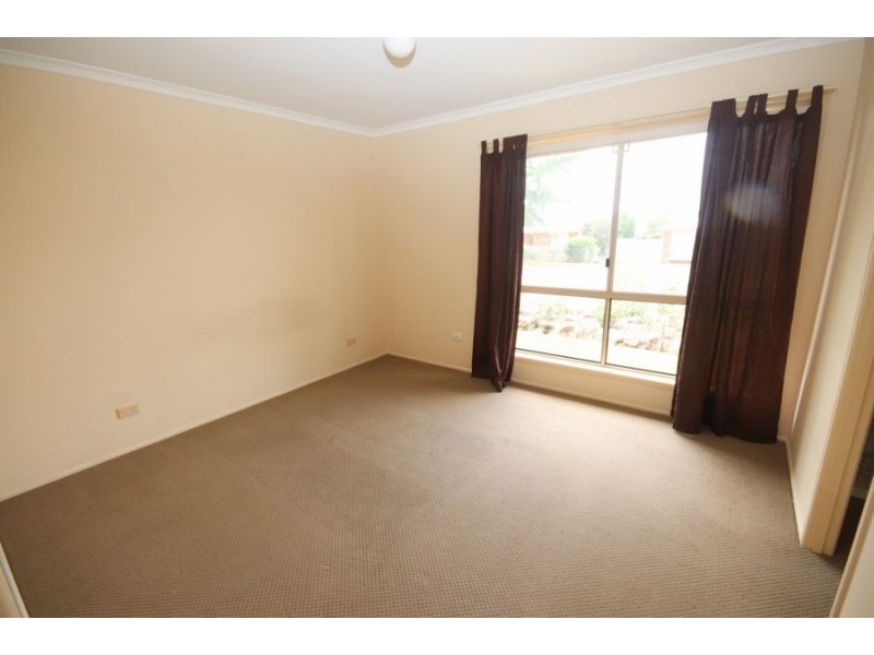 33 Liquidambar Street, Glenvale QLD 4350