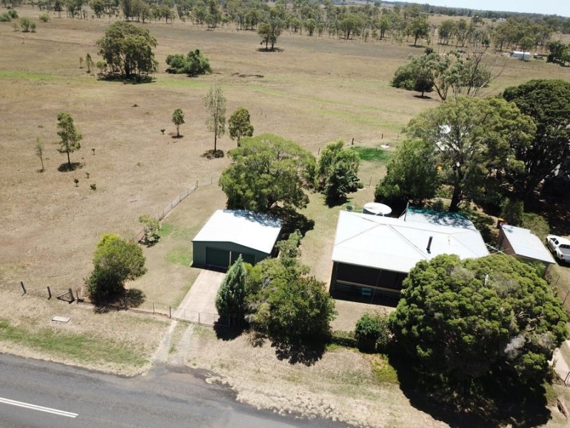 39 Cooke Street, Goombungee QLD 4354