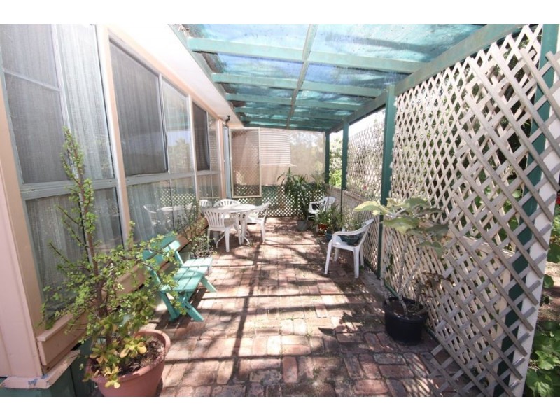 39 Cooke Street, Goombungee QLD 4354