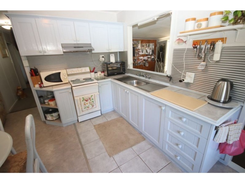 39 Cooke Street, Goombungee QLD 4354