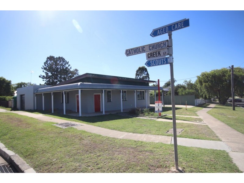 22 Toowoomba Road, Crows Nest QLD 4355