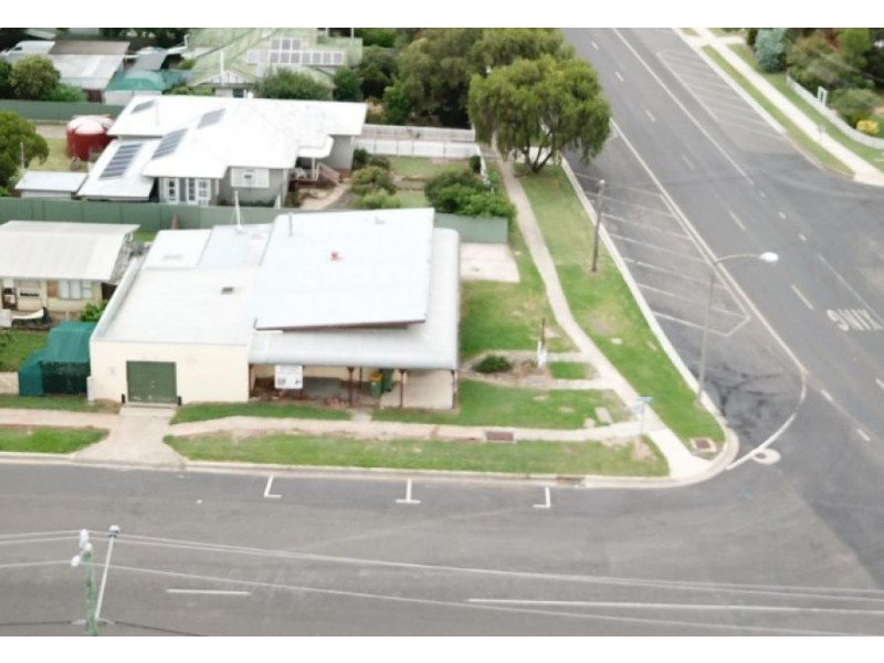 22 Toowoomba Road, Crows Nest QLD 4355
