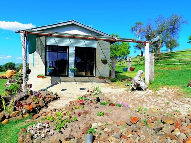 1009 Haden Crows Nest Road, Bergen QLD 4353