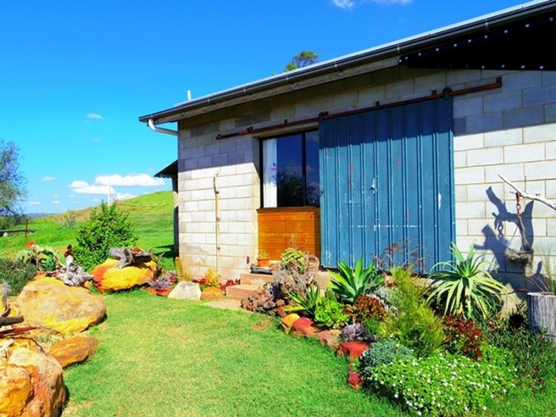 1009 Haden Crows Nest Road, Bergen QLD 4353