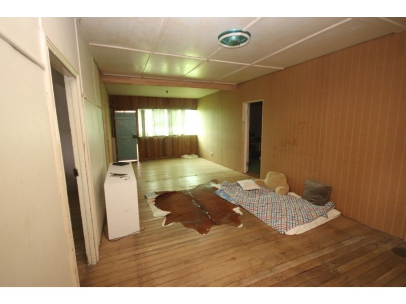 2027 Haden Peranga Road, Kulpi QLD 4352