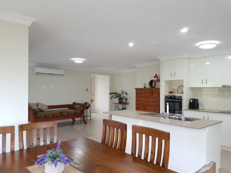 9 Petria Court, Meringandan QLD 4352