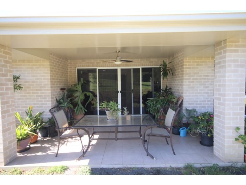 9 Petria Court, Meringandan QLD 4352