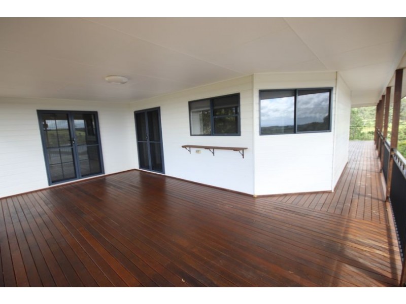 86 Forest Drive, Hampton QLD 4352