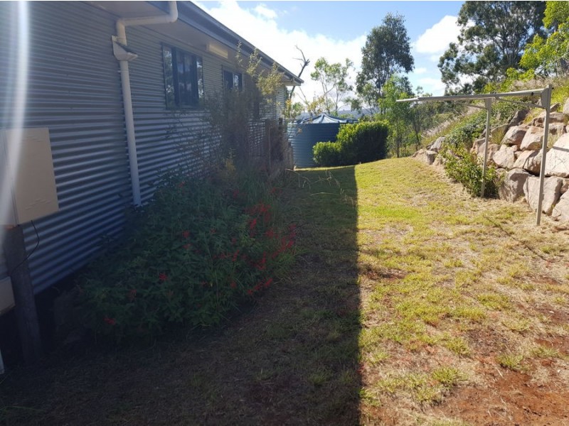 86 Forest Drive, Hampton QLD 4352