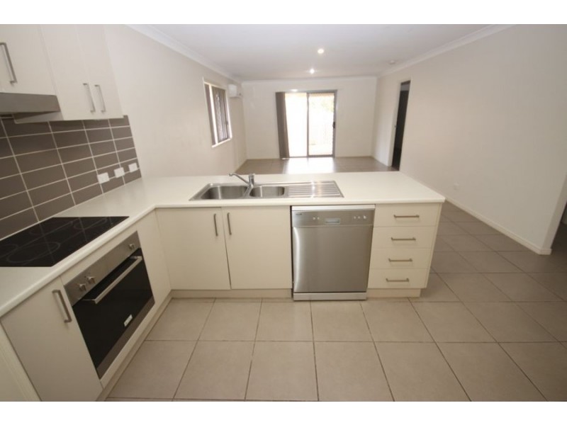 38 Balaroo Drive, Glenvale QLD 4350