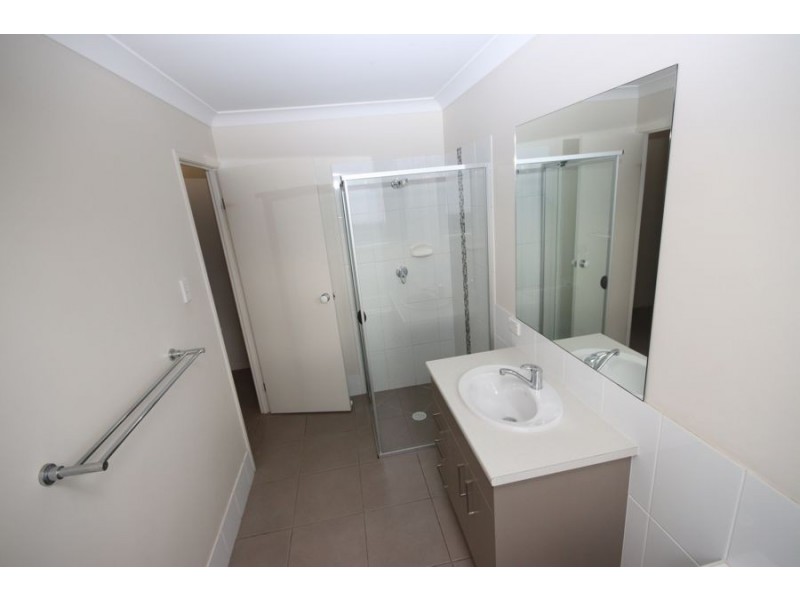 38 Balaroo Drive, Glenvale QLD 4350